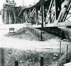 107-129 - Baanhoekbrug - 1945