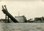 107-158 - Baanhoekbrug - 1945