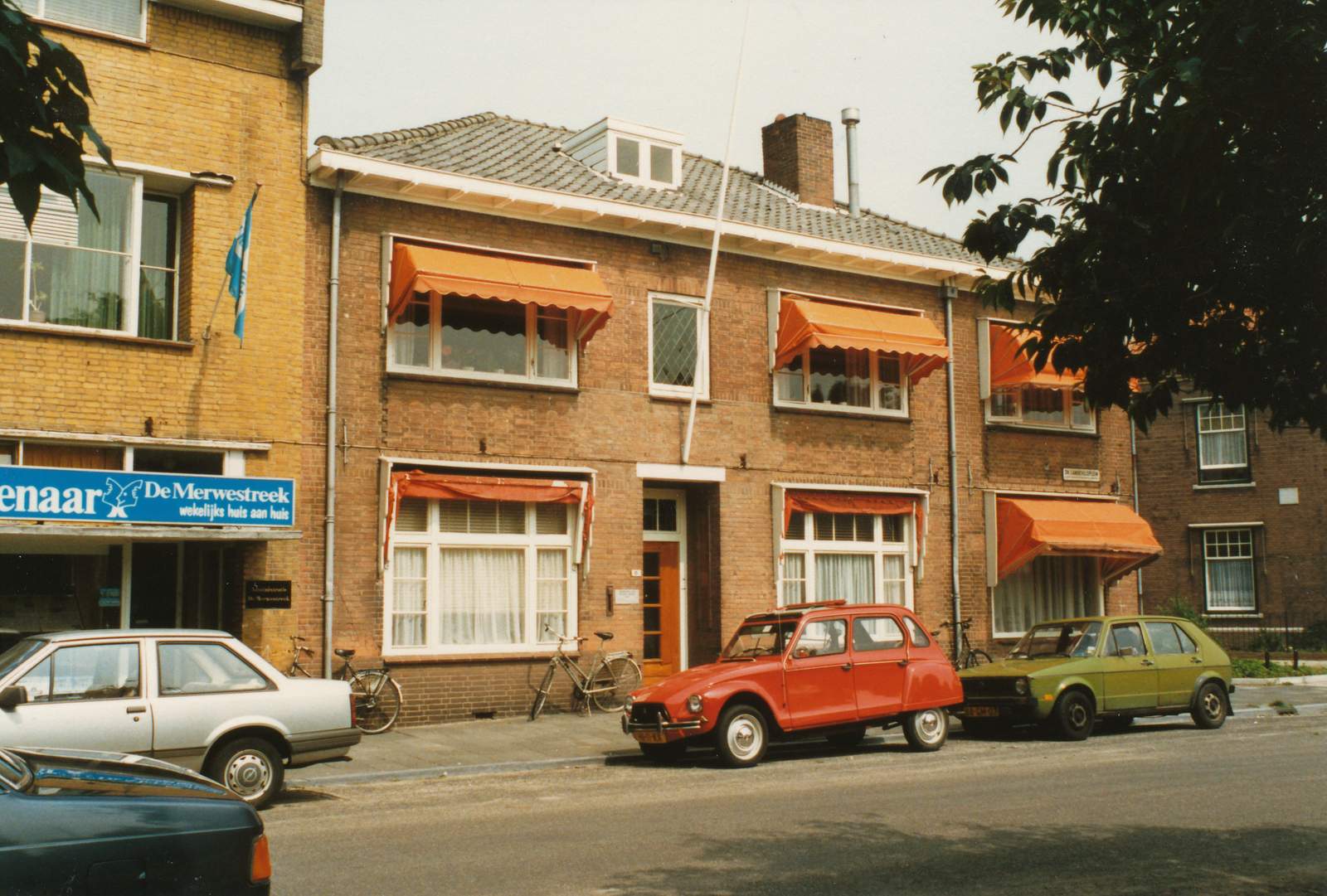 020-216 - Dr. Langeveldplein - 1986.jpg