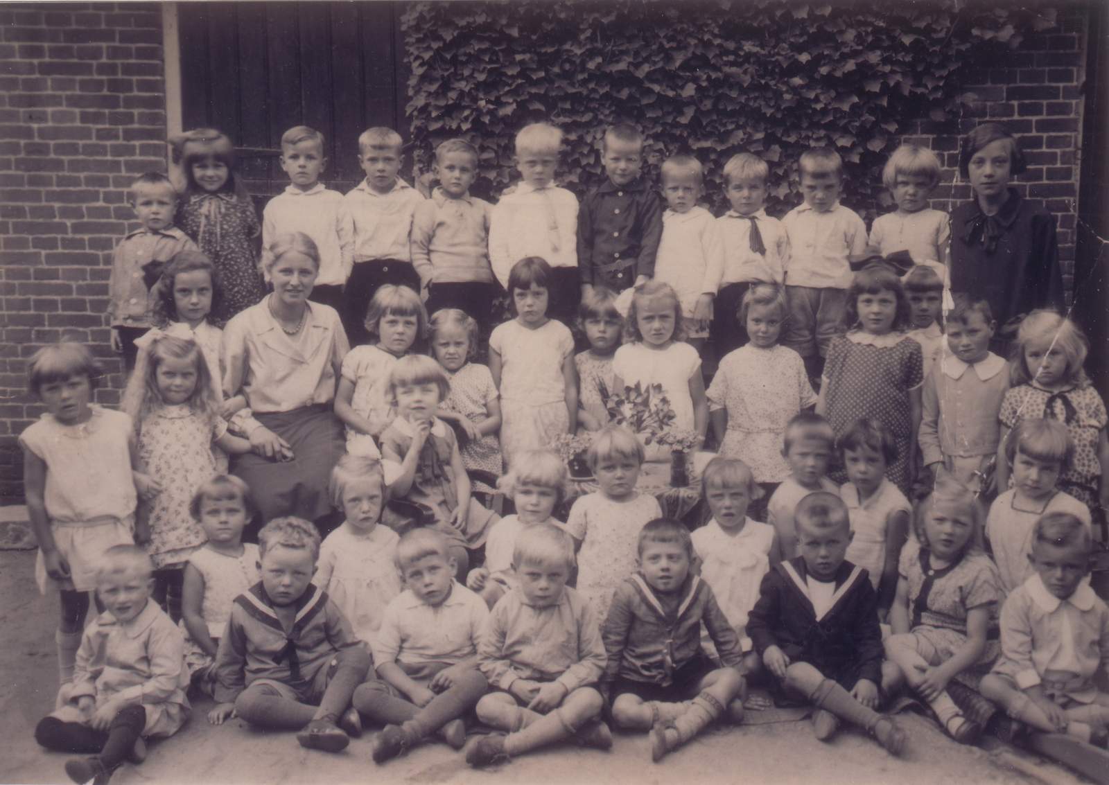 067-110 - Kleuterschool - Rijsdijkstoep - 1929.jpg