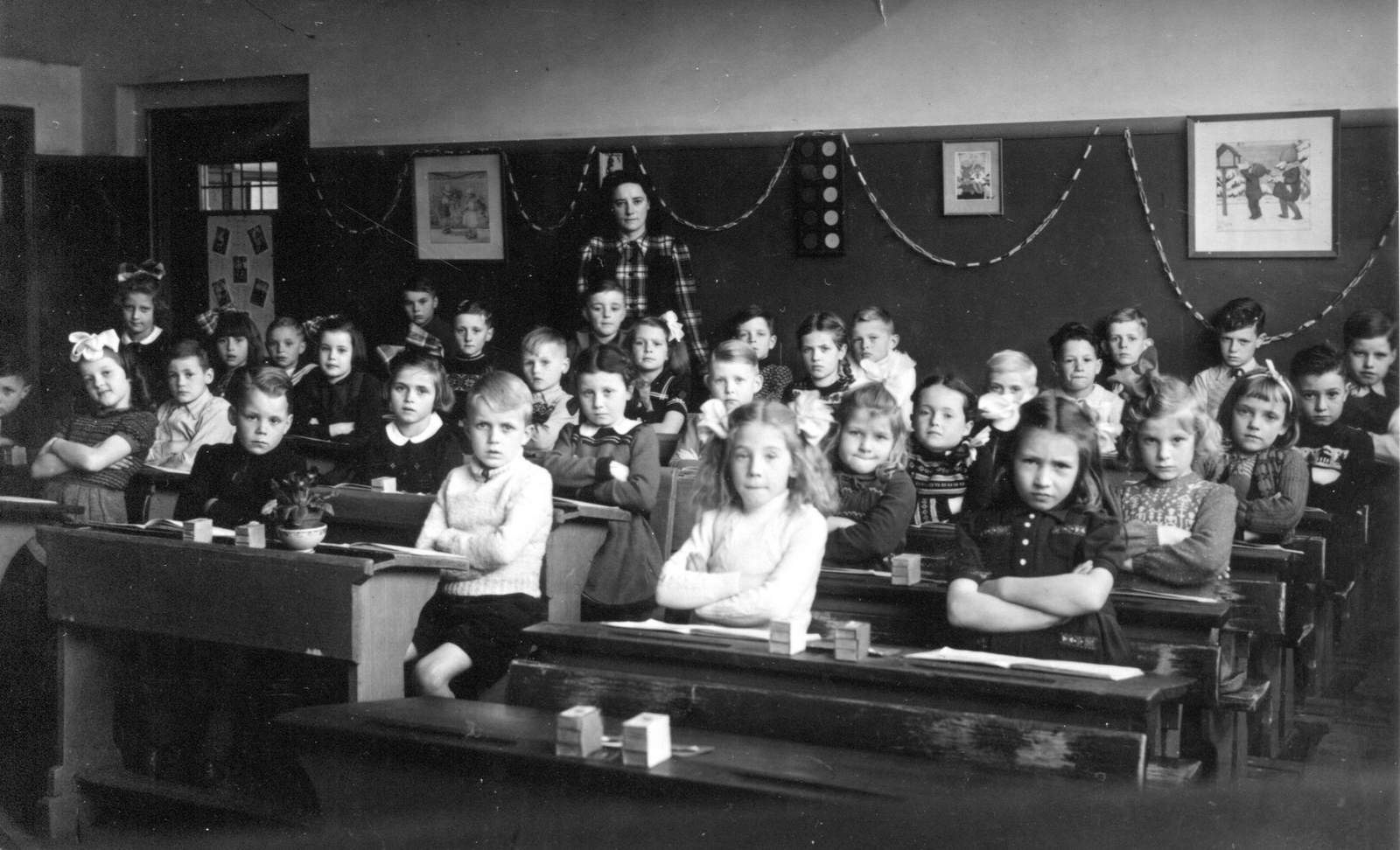 071-124 - Prinses Julianaschool - 1946.jpg