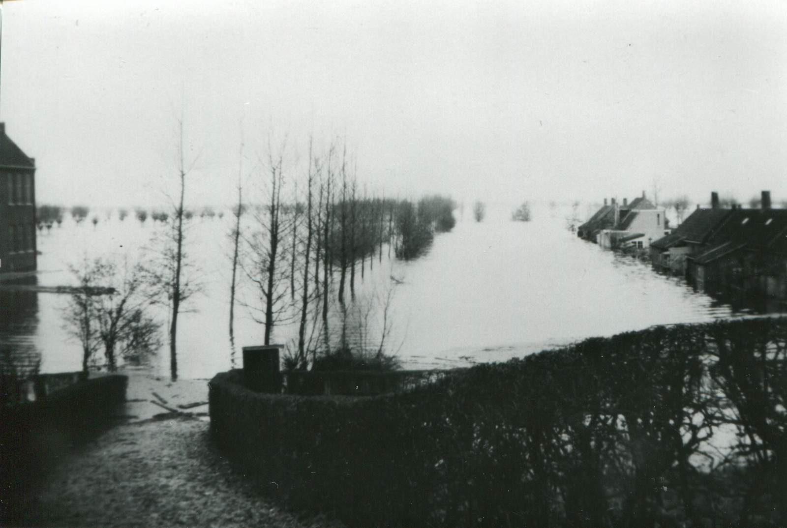 102-148 - Watersnood - in de Boslaan 1953.jpg